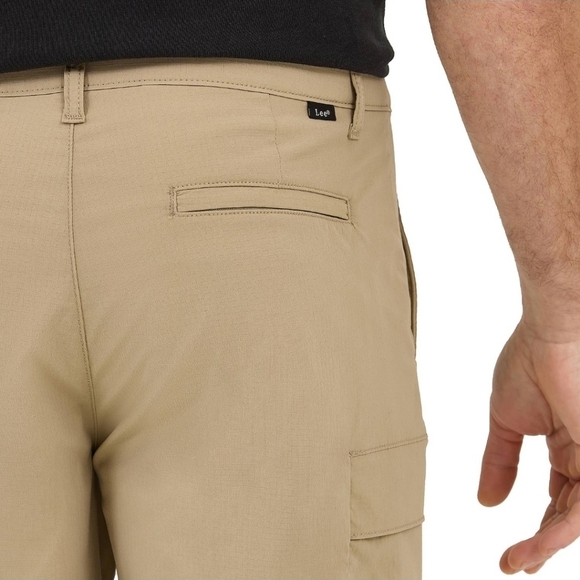 Men's Lee Extreme Motion Synthetic Ripstop Cargo Shorts, KC Khaki, Size 40, NWT - Picture 5 of 14